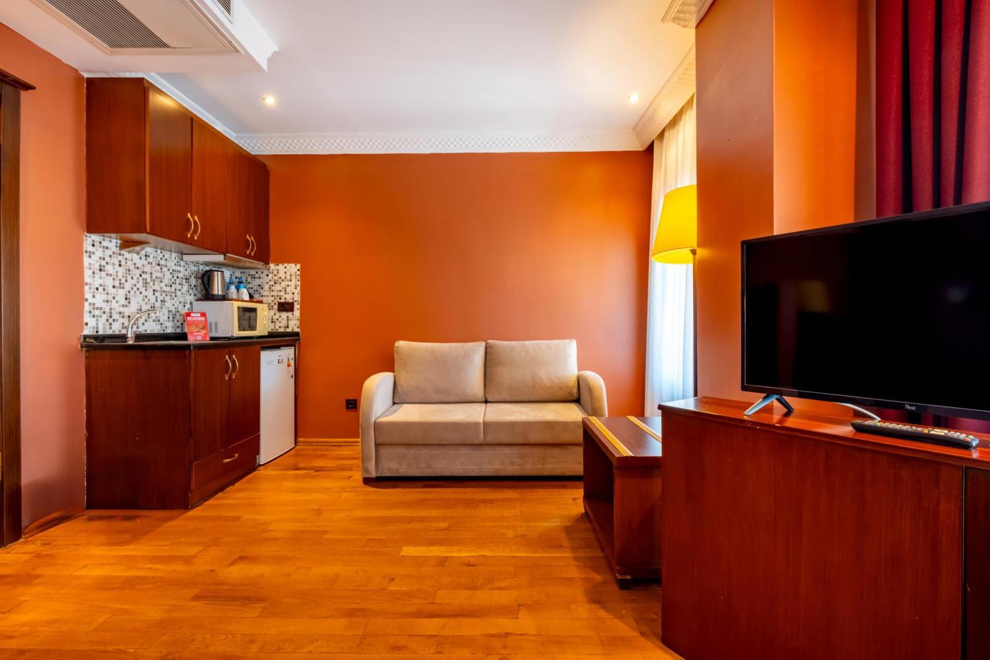 Mangana Отель 4*